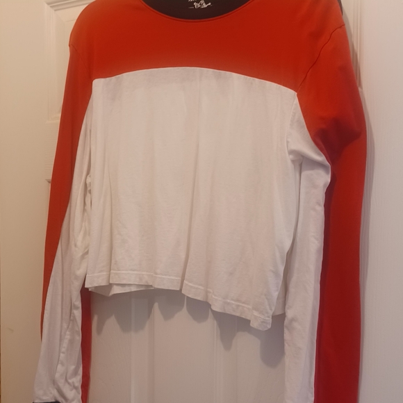 Color Block Crop - Picture 7 of 8